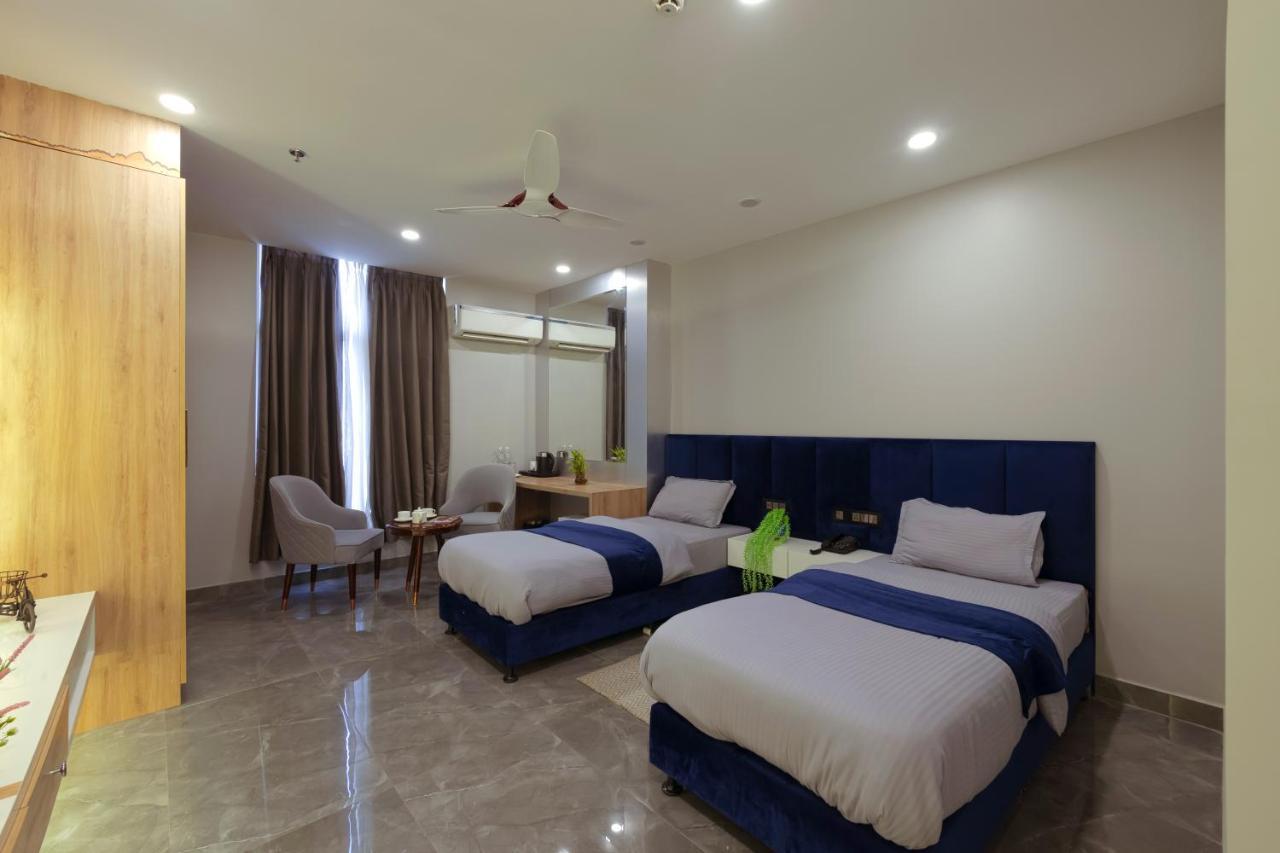 Hotel Bay Laurel Retreat Faridabad Extérieur photo